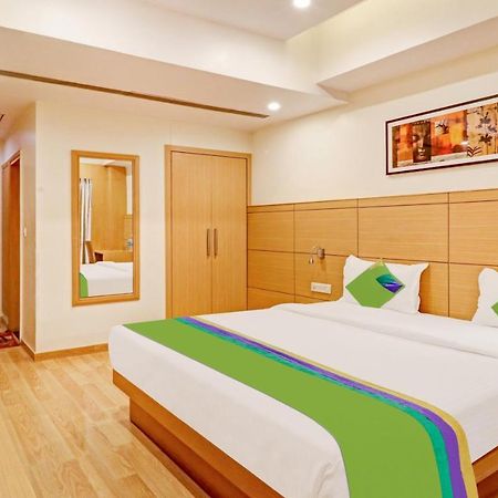 Treebo Galaxy Rooms New Delhi Exterior photo