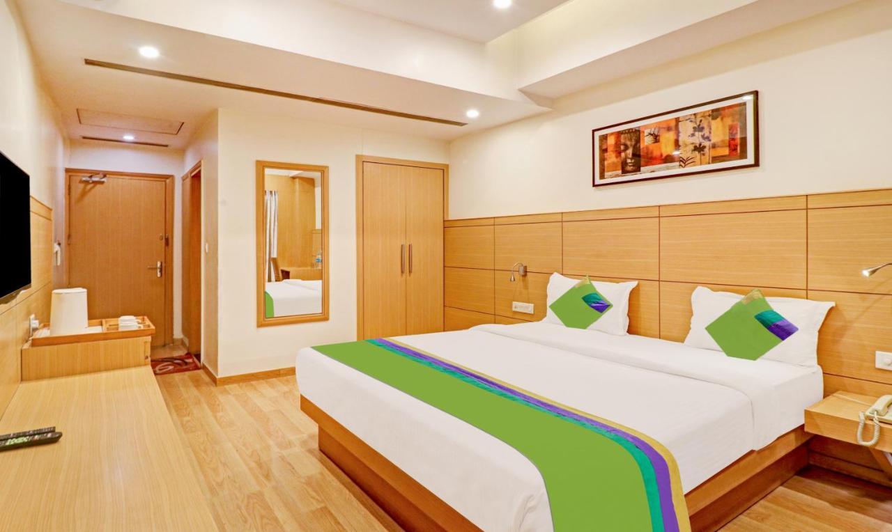 Treebo Galaxy Rooms New Delhi Exterior photo
