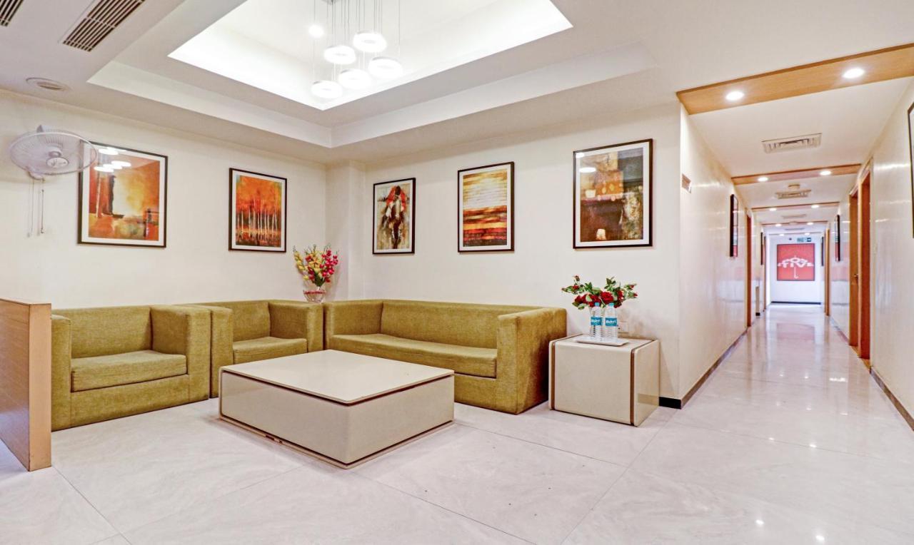 Treebo Galaxy Rooms New Delhi Exterior photo